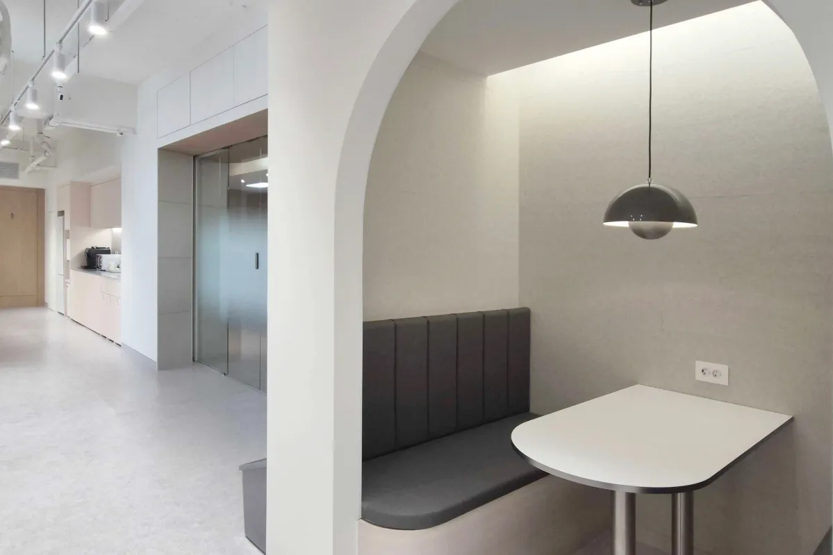 (주)앳홈트립 조직 이미지 3