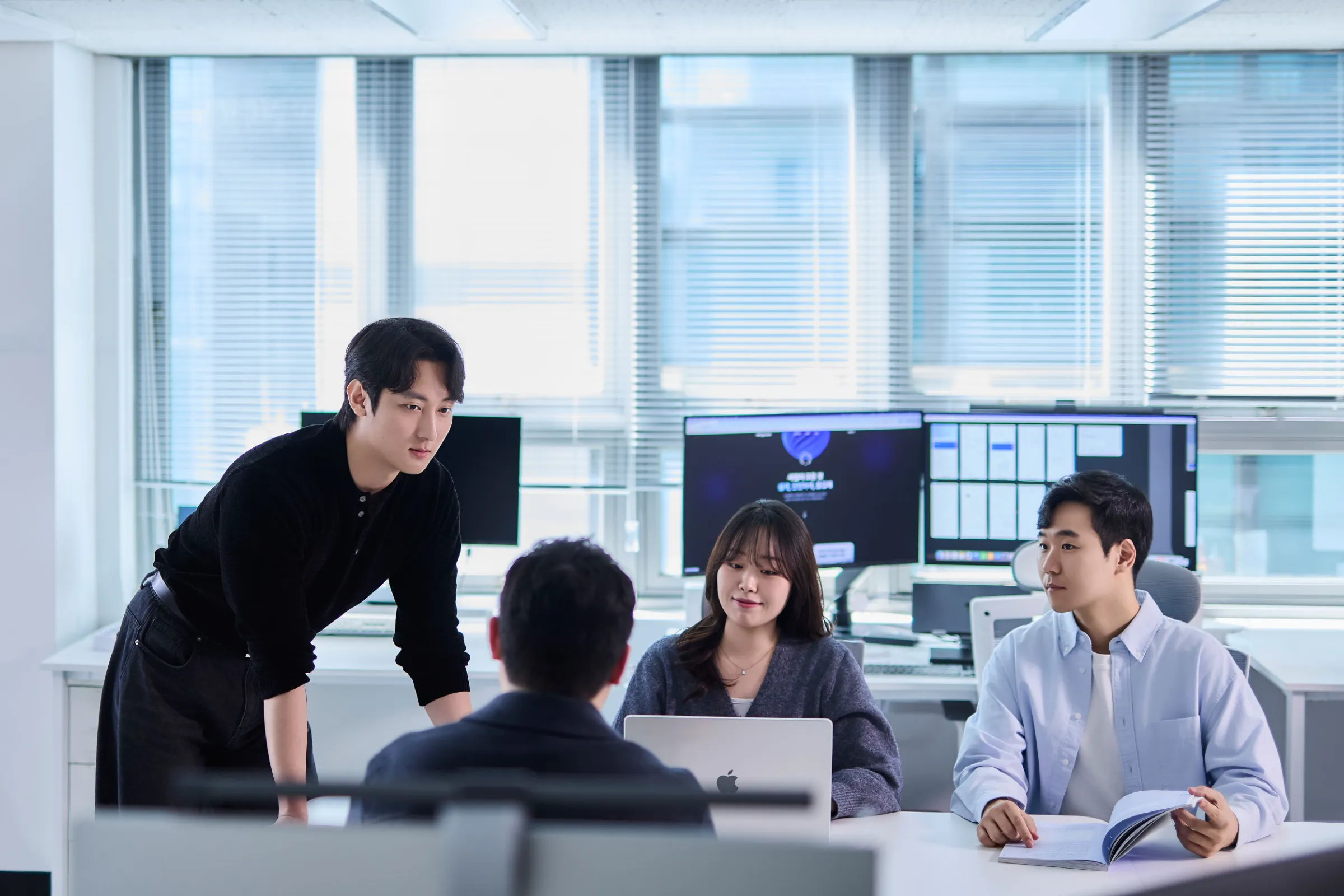 (주)유닛블랙 조직 이미지 3