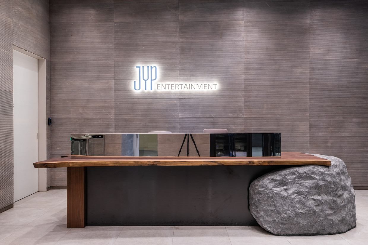(주)JYP엔터테인먼트 조직 이미지