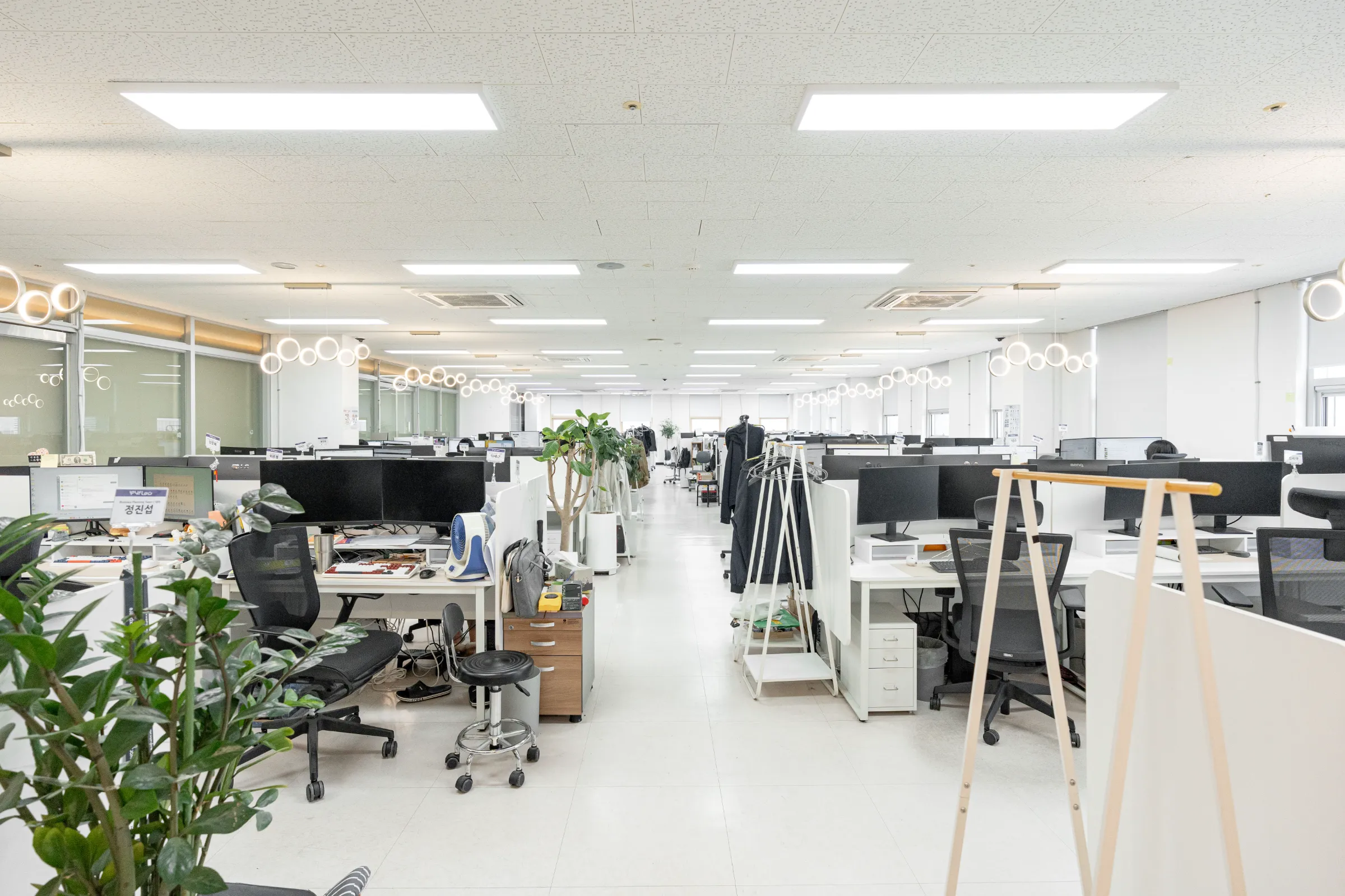 (주)와이플로우 조직 이미지 0